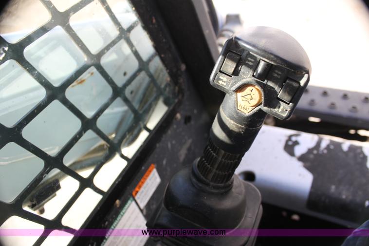 image for item G4444 2007 Bobcat T190 track skid steer
