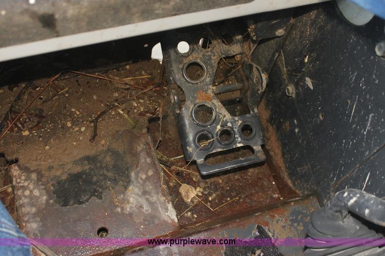 image for item G4444 2007 Bobcat T190 track skid steer