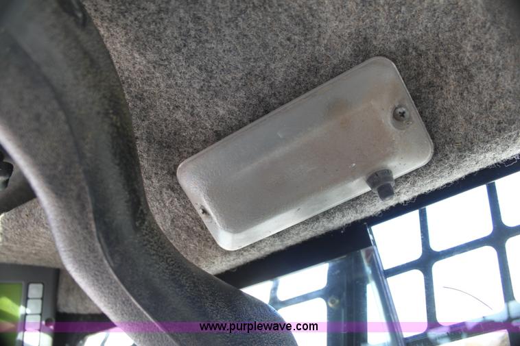 image for item G4444 2007 Bobcat T190 track skid steer