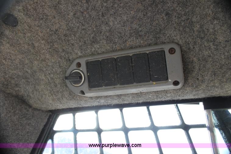 image for item G4444 2007 Bobcat T190 track skid steer