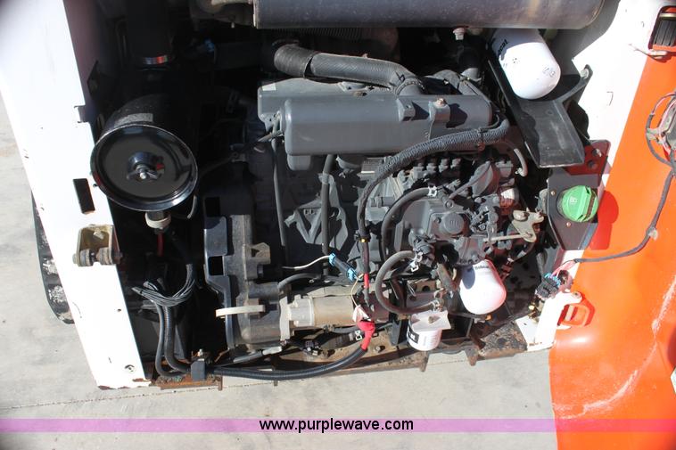 image for item G4444 2007 Bobcat T190 track skid steer