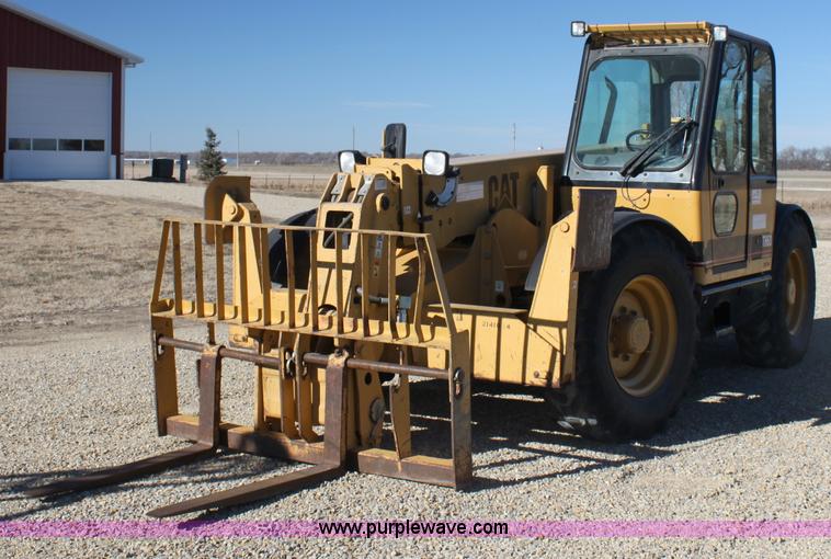 image for item G4452 2000 Caterpillar TH63 telehandler