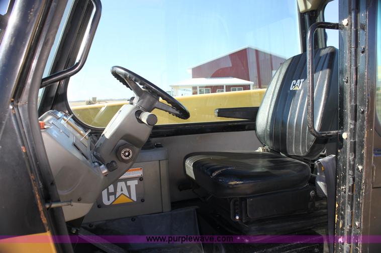 image for item G4452 2000 Caterpillar TH63 telehandler