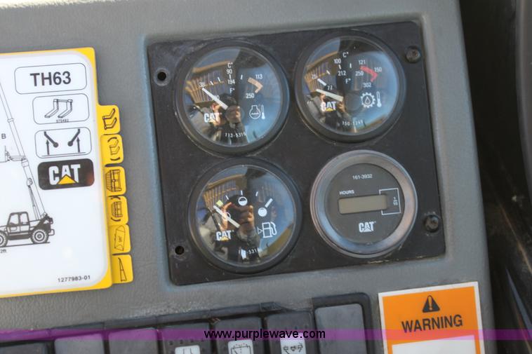 image for item G4452 2000 Caterpillar TH63 telehandler