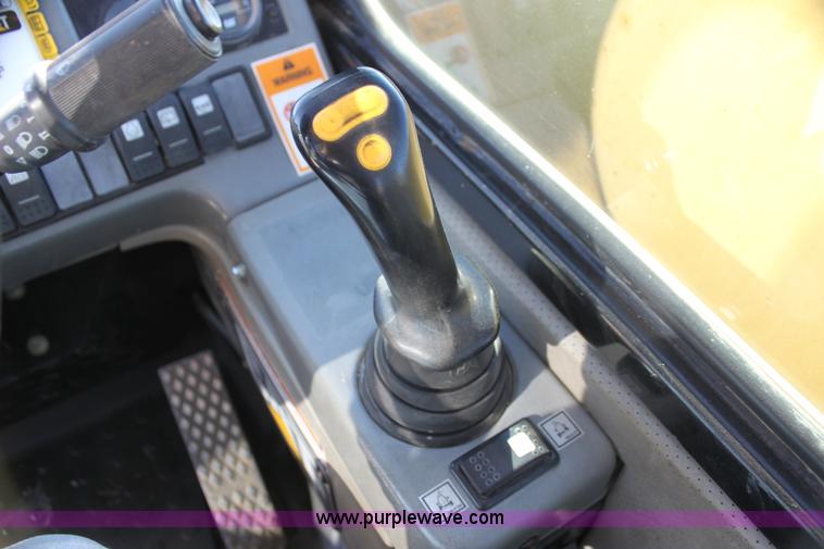 image for item G4452 2000 Caterpillar TH63 telehandler