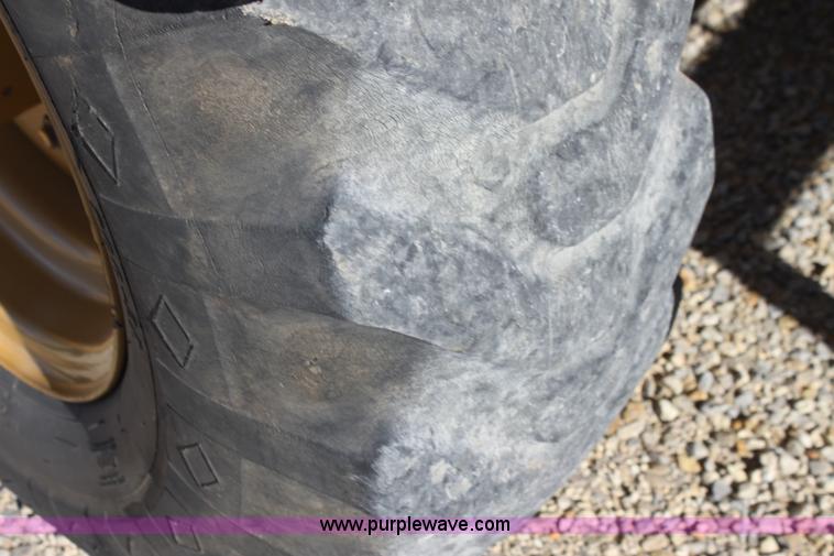 image for item G4452 2000 Caterpillar TH63 telehandler