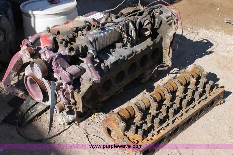 image for item G5829 Mack MP7 diesel engine block for core and parts
