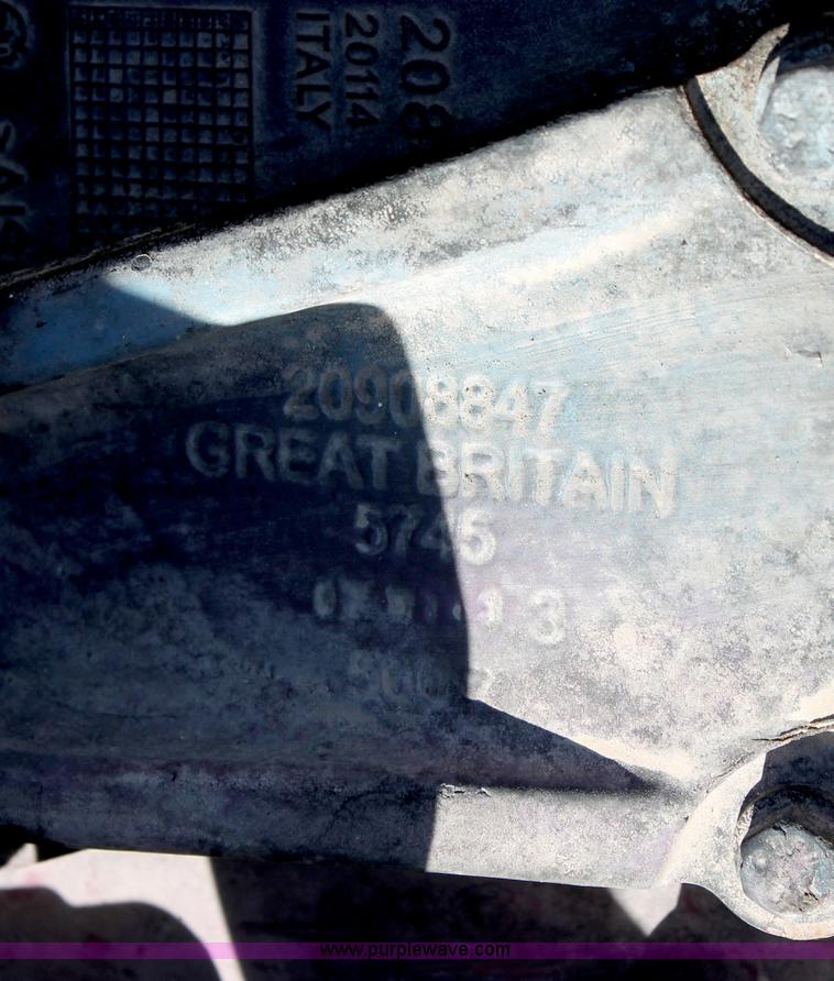 image for item G5829 Mack MP7 diesel engine block for core and parts