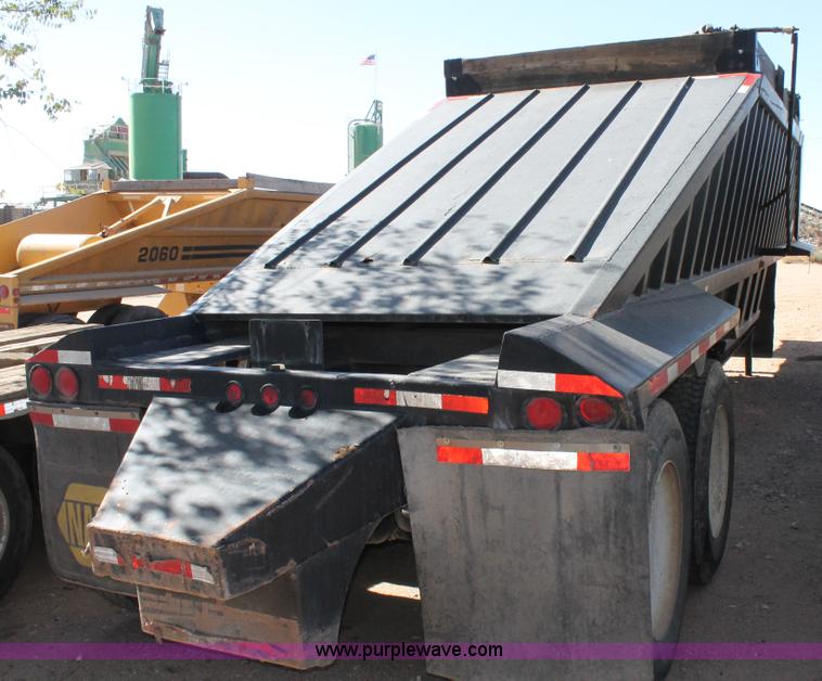 image for item G5831 2001 CTS belly dump trailer