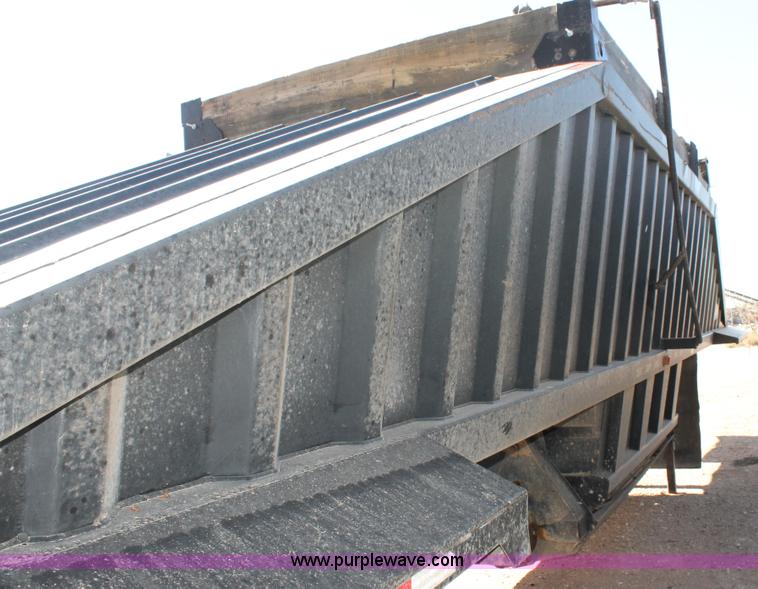 image for item G5831 2001 CTS belly dump trailer