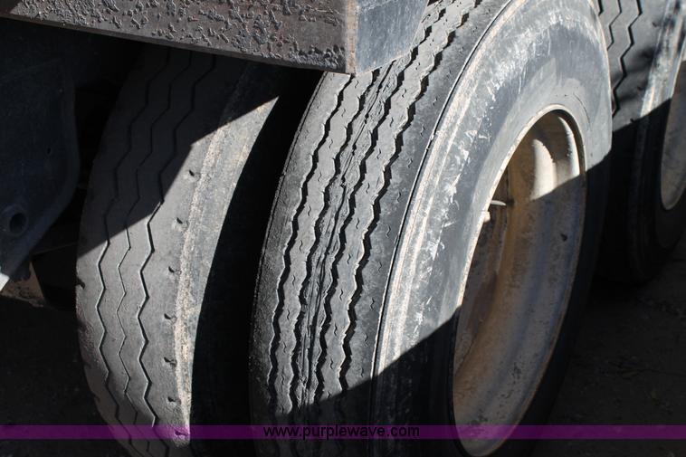 image for item G5831 2001 CTS belly dump trailer