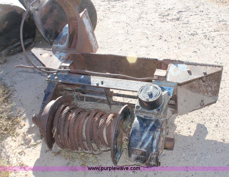 image for item G5839 Braden winch mounted on frame