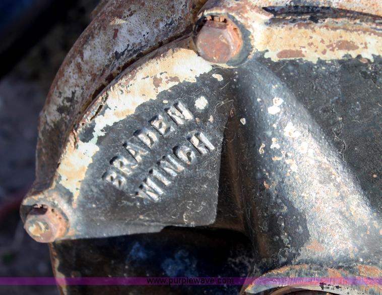 image for item G5841 Braden winch