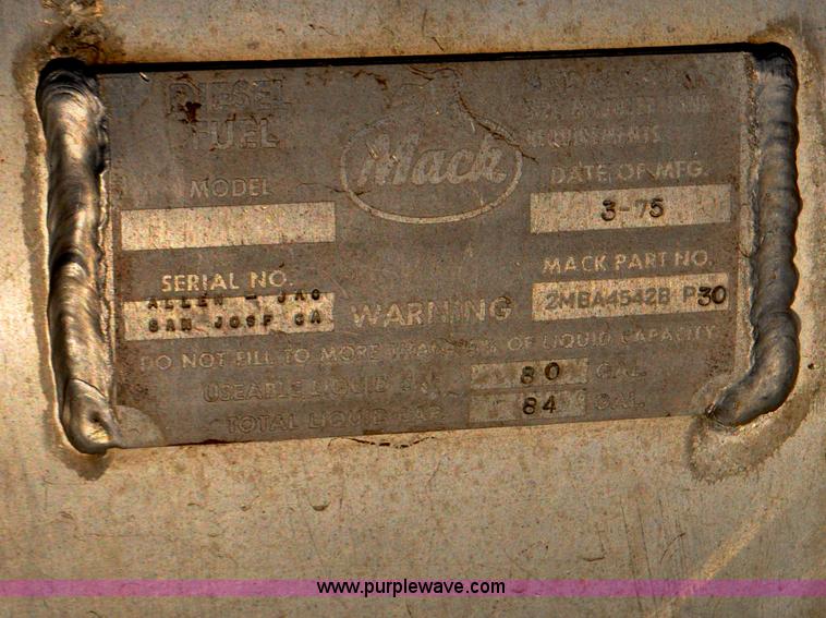 image for item G6213 1975 Mack Cruise Liner semi truck