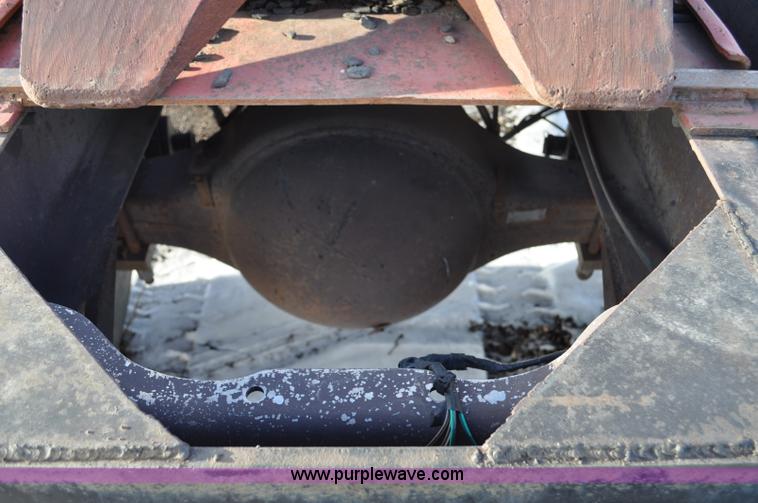 image for item G6213 1975 Mack Cruise Liner semi truck