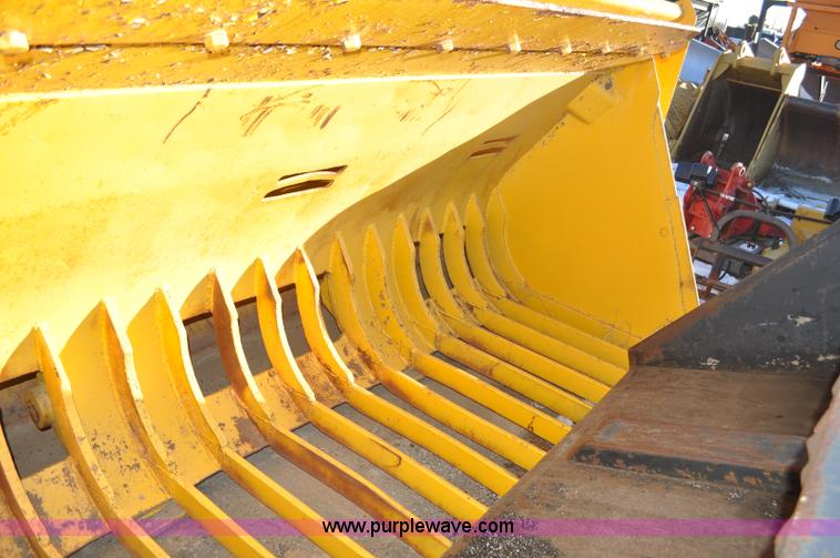 image for item G6273 10' rock bucket