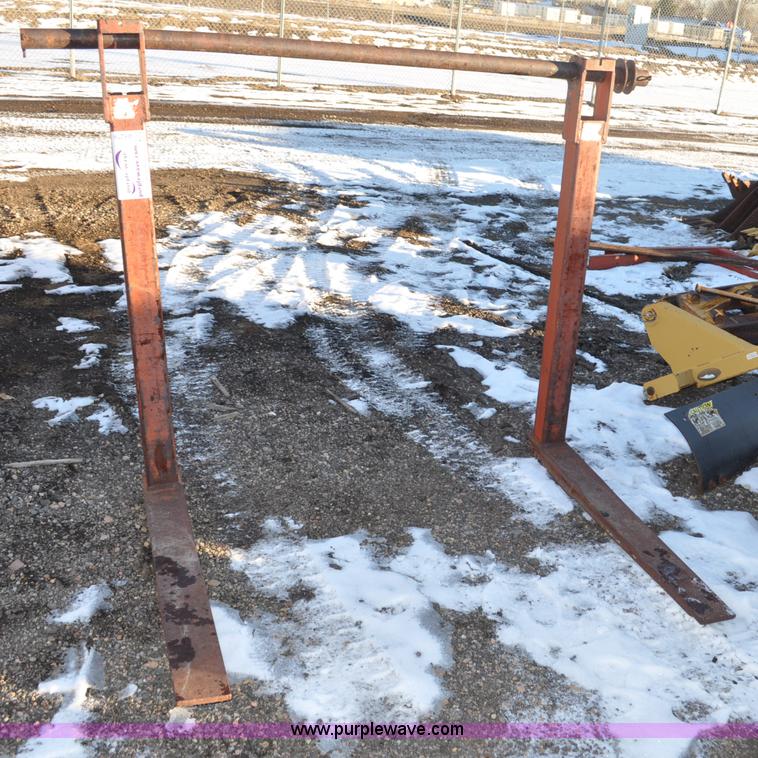 image for item G6276 J-hook pallet forks