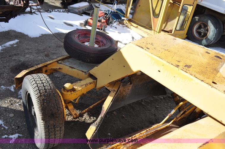 image for item G6323 Waldon 1000 Versa sweeper