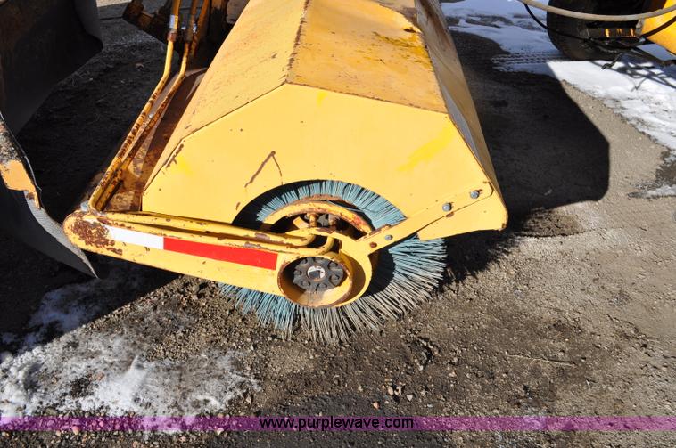 image for item G6323 Waldon 1000 Versa sweeper