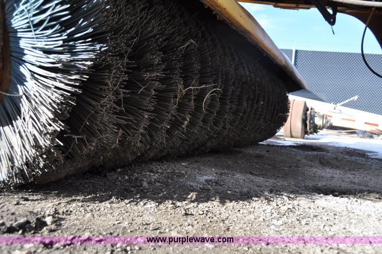 image for item G6323 Waldon 1000 Versa sweeper