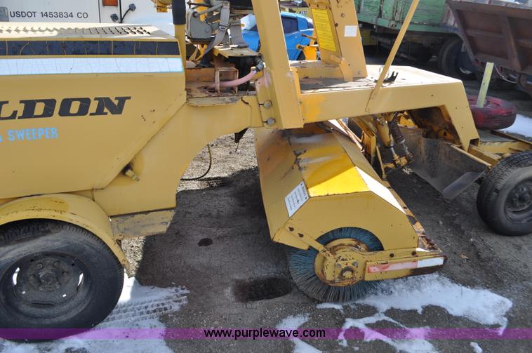 image for item G6323 Waldon 1000 Versa sweeper
