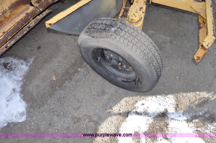 image for item G6323 Waldon 1000 Versa sweeper