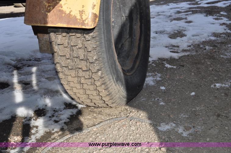 image for item G6323 Waldon 1000 Versa sweeper