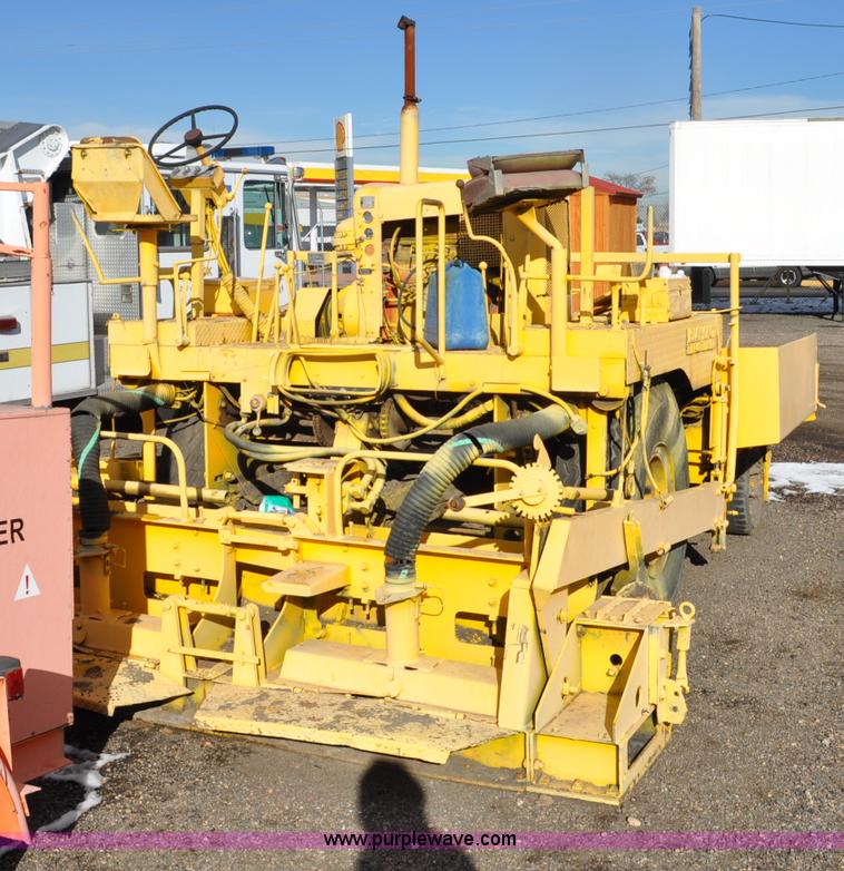 image for item G6325 Blaw-Knox PF65 wheel mounted asphalt paver