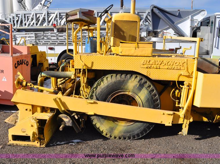 image for item G6325 Blaw-Knox PF65 wheel mounted asphalt paver