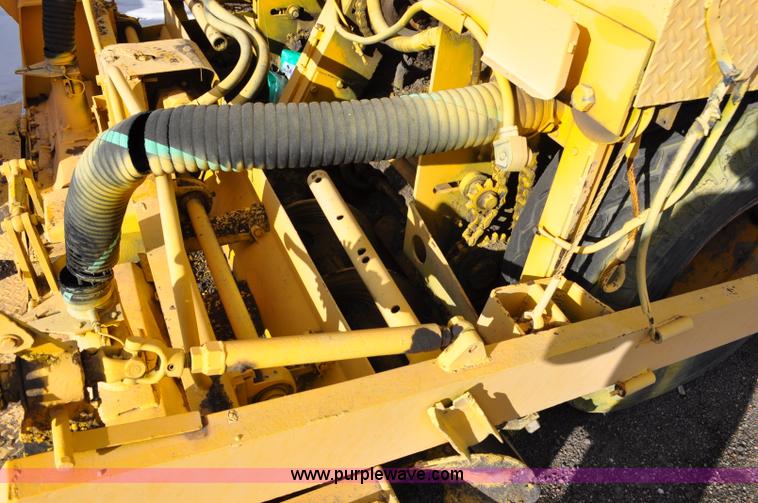 image for item G6325 Blaw-Knox PF65 wheel mounted asphalt paver