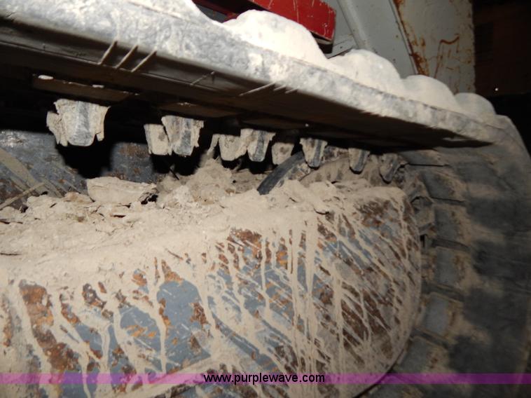 image for item H3916 2007 Takeuchi TL150 skid steer