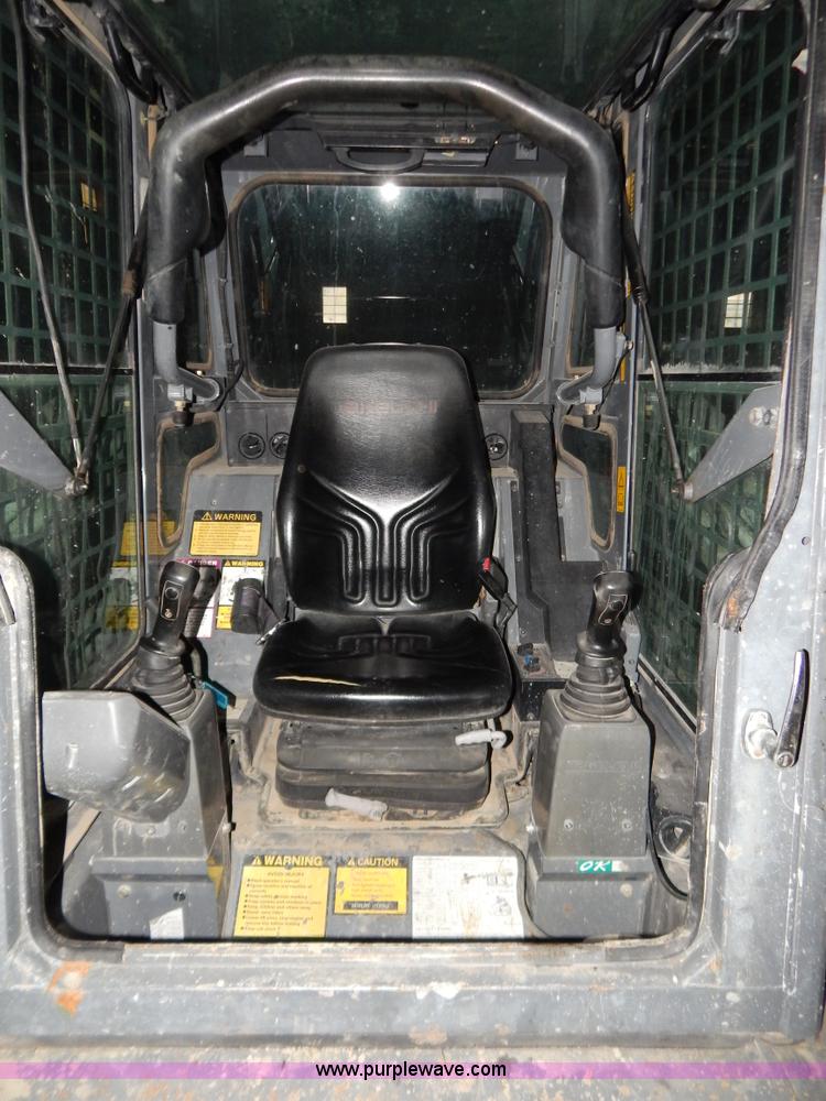image for item H3916 2007 Takeuchi TL150 skid steer