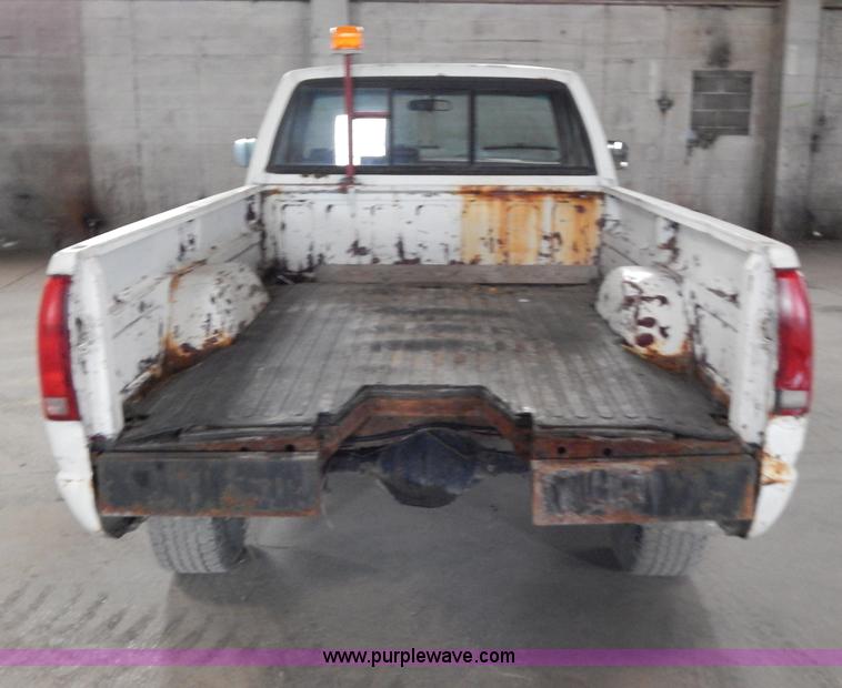 image for item H3917 1990 Chevrolet 2500 pickup truck