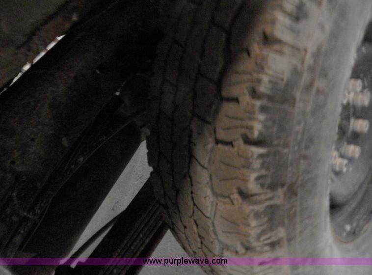 image for item H3917 1990 Chevrolet 2500 pickup truck