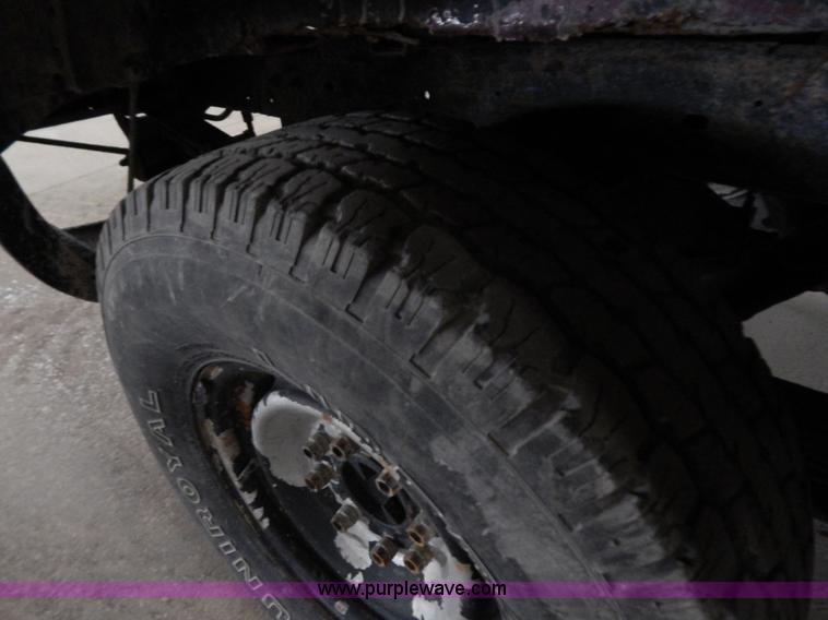 image for item H3917 1990 Chevrolet 2500 pickup truck