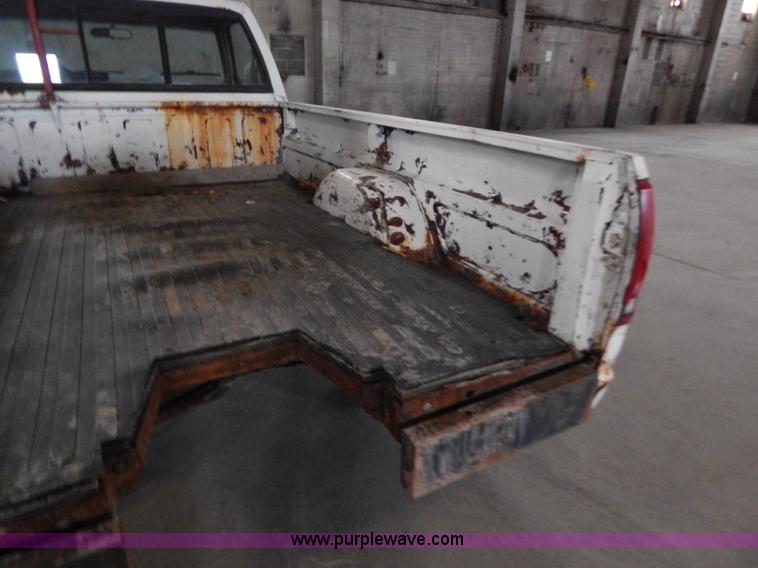 image for item H3917 1990 Chevrolet 2500 pickup truck