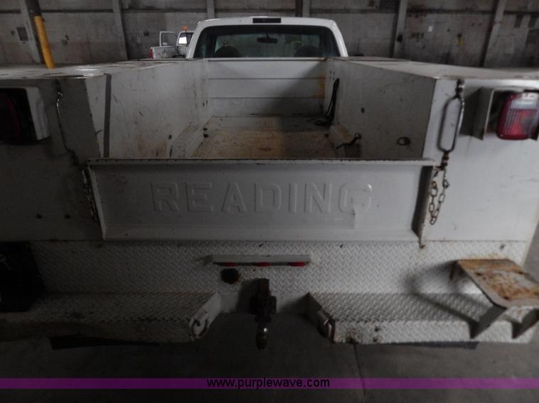 image for item H3918 2000 Ford F350 utility truck