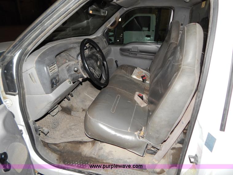 image for item H3918 2000 Ford F350 utility truck