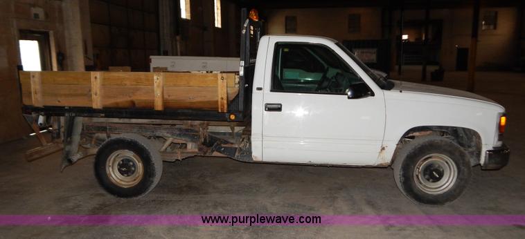 image for item H3919 1998 Chevrolet 2500 pickup truck