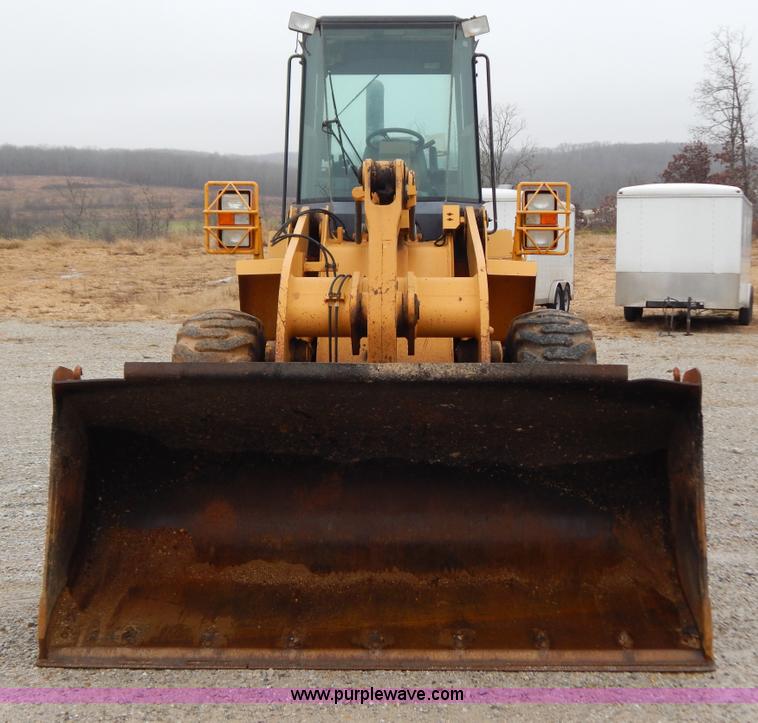 image for item H3921 1998 Case 621B loader