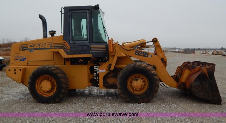 image for item H3921 1998 Case 621B loader
