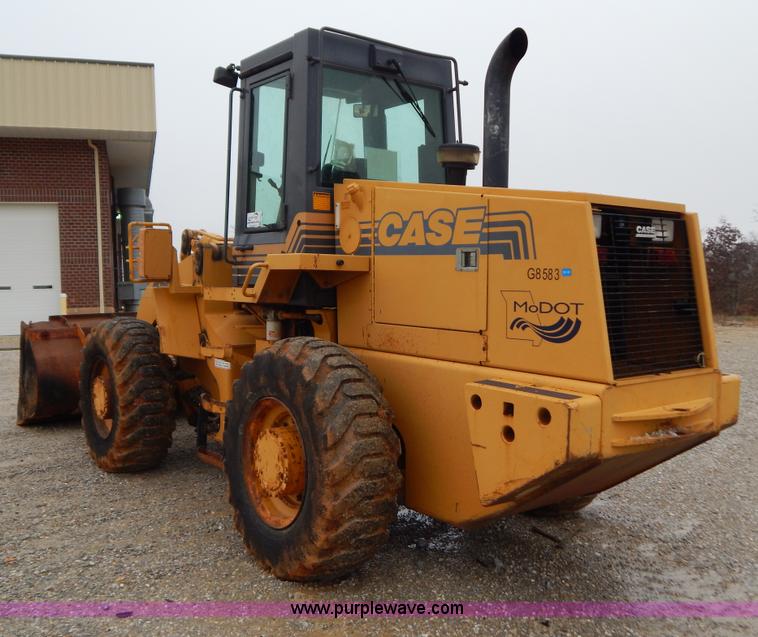 image for item H3921 1998 Case 621B loader