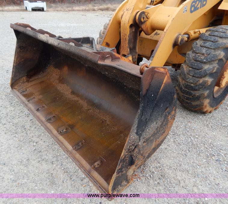 image for item H3921 1998 Case 621B loader