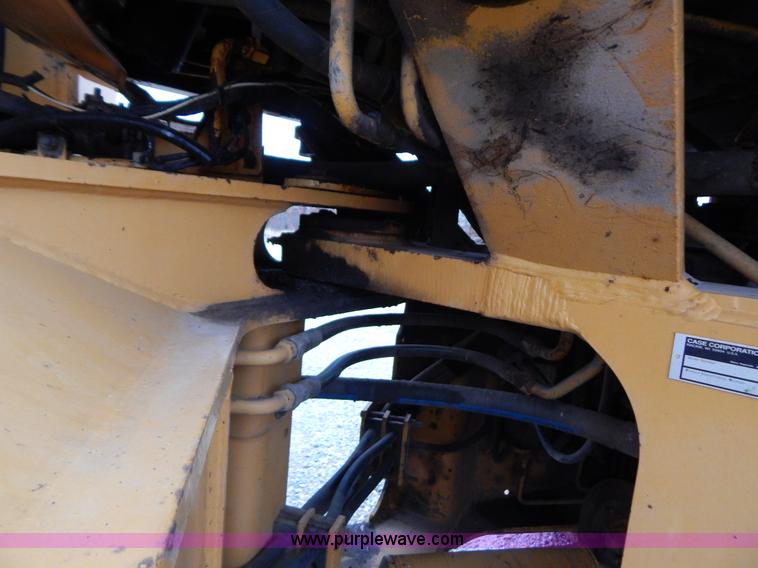 image for item H3921 1998 Case 621B loader