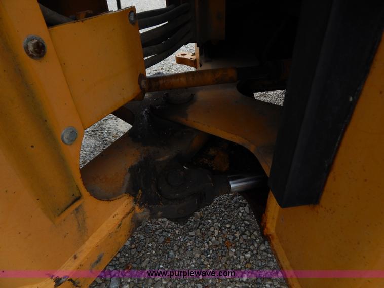 image for item H3921 1998 Case 621B loader