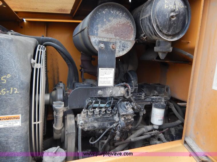 image for item H3921 1998 Case 621B loader