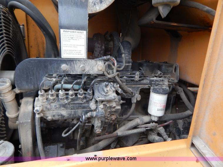 image for item H3921 1998 Case 621B loader