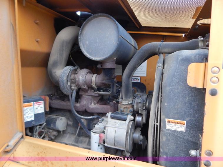 image for item H3921 1998 Case 621B loader