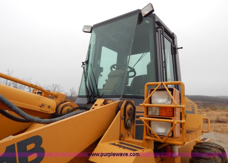 image for item H3921 1998 Case 621B loader