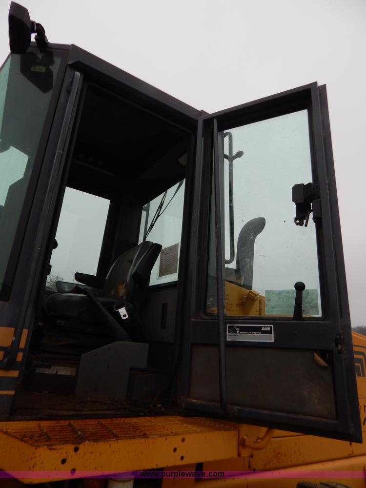 image for item H3921 1998 Case 621B loader